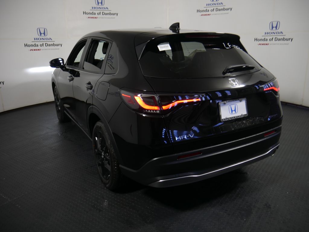 2026 Honda HR-V Sport photo 9