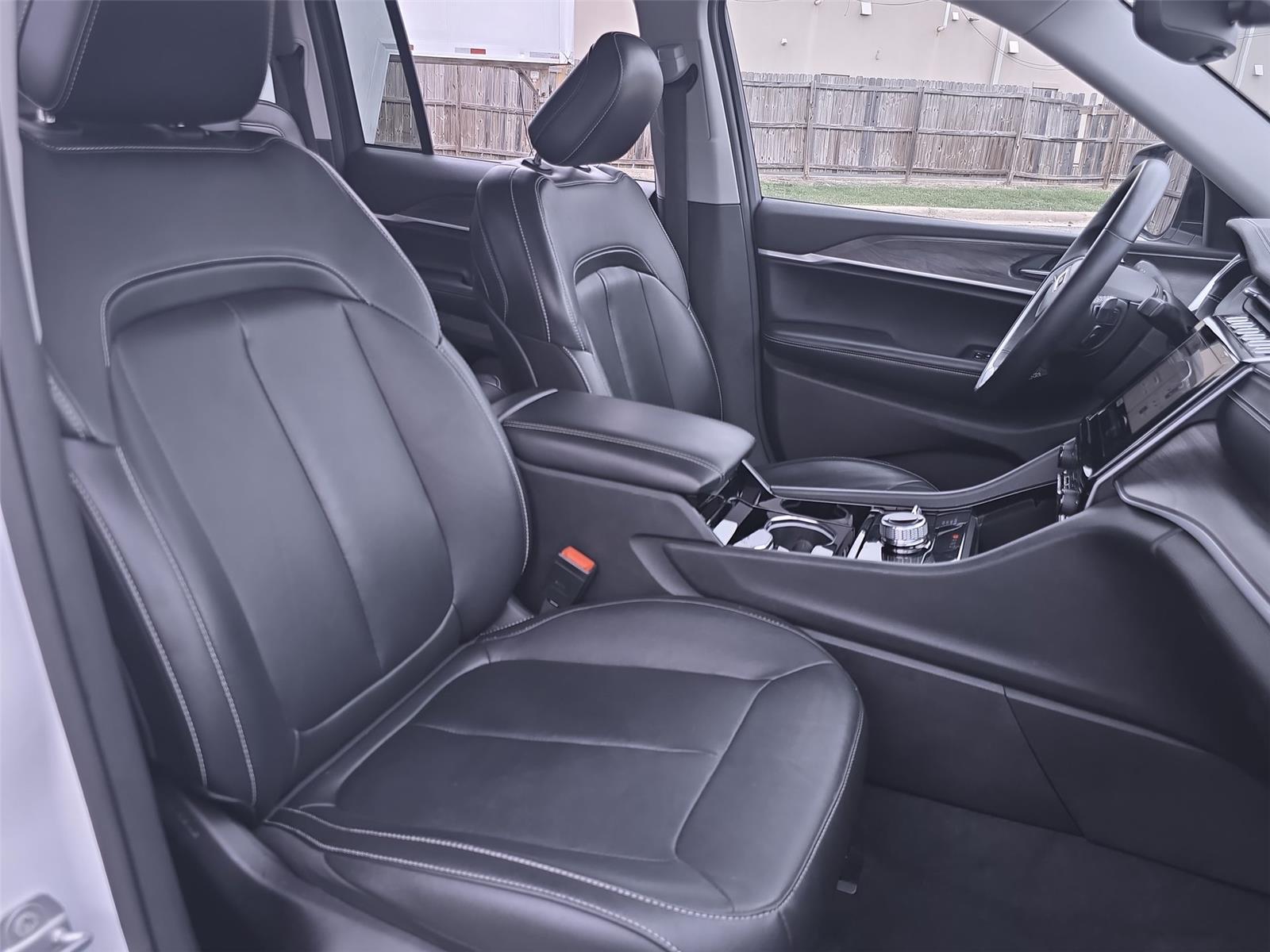 2022 Jeep Grand Cherokee Limited photo 26
