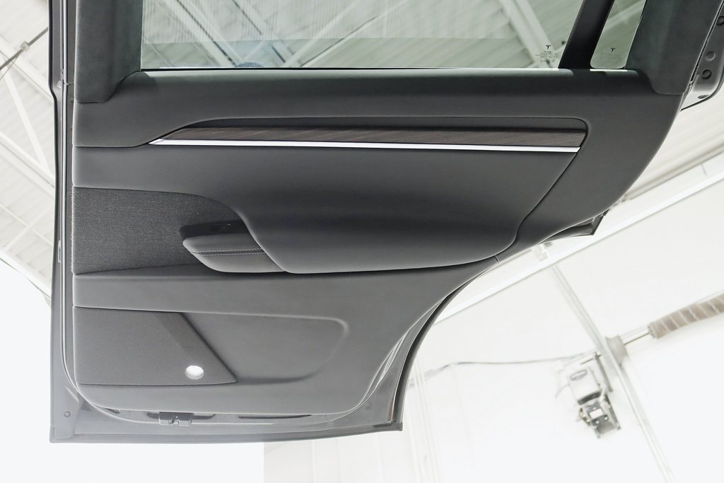 2023 Tesla Model X photo 30