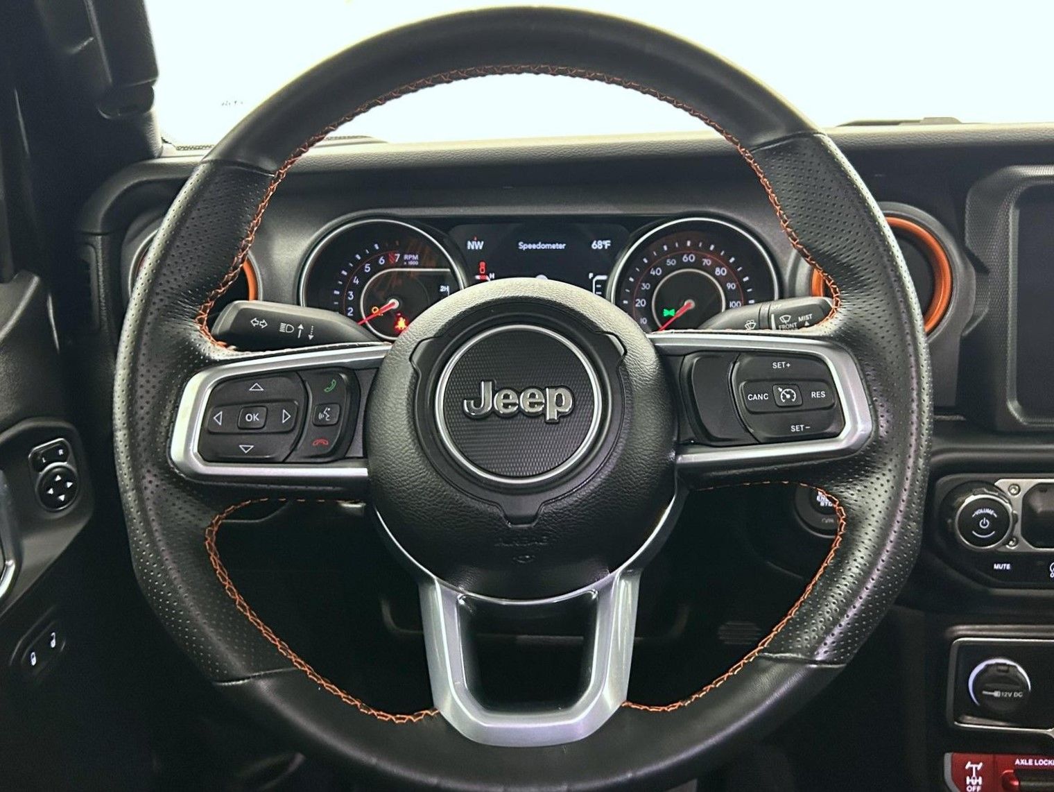 2022 Jeep Gladiator Mojave photo 11