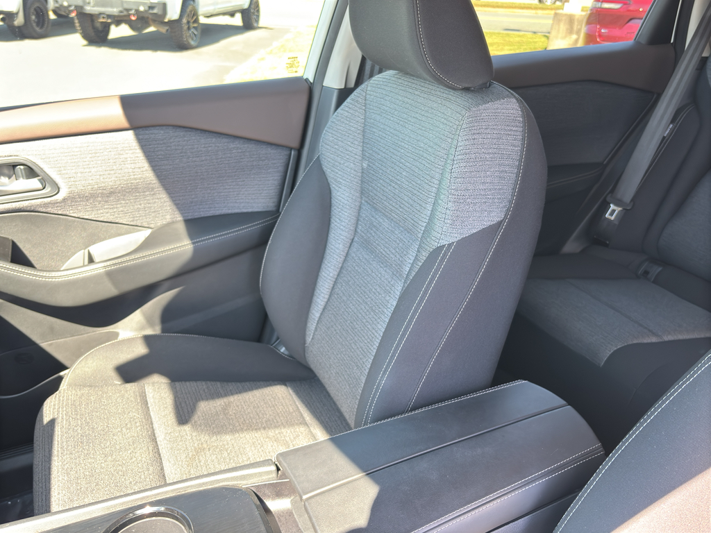 2021 Nissan Rogue SV photo 23