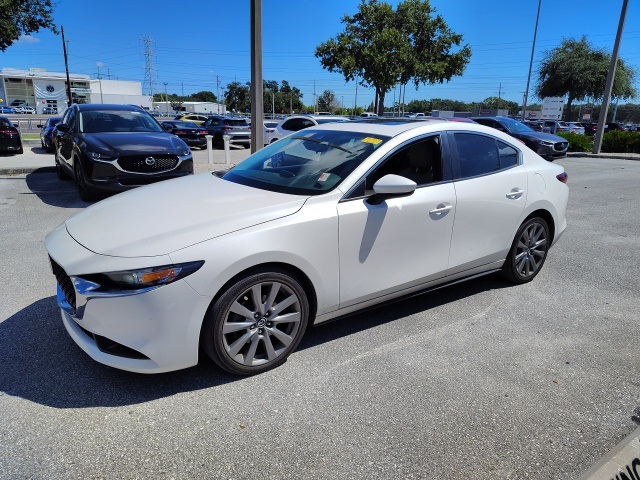 2022 Mazda Mazda3 Preferred photo 3