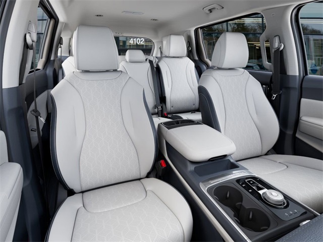 2026 Kia Carnival EX photo 5