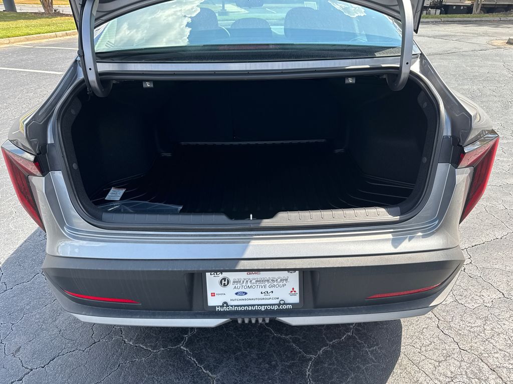 2025 Kia K4 EX photo 18