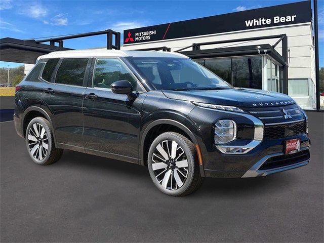 2025 Mitsubishi Outlander SEL Platinum Edition's photo