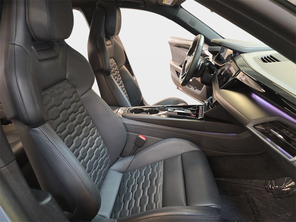 2023 Audi e-tron GT Prestige photo 11