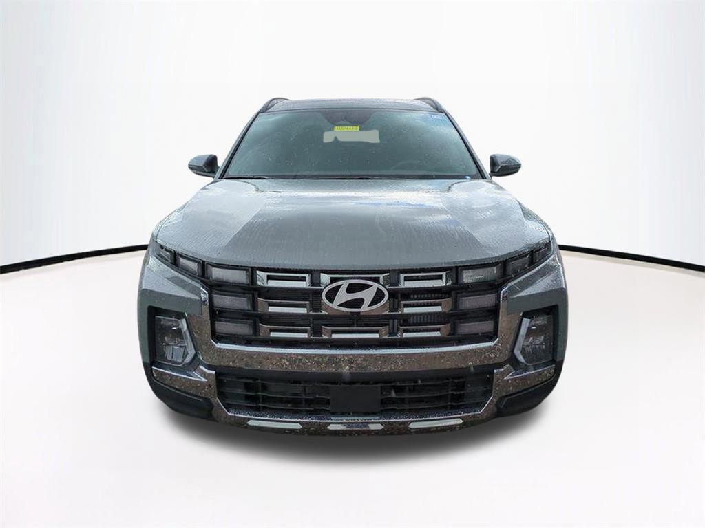2025 Hyundai Santa Cruz Limited photo 2