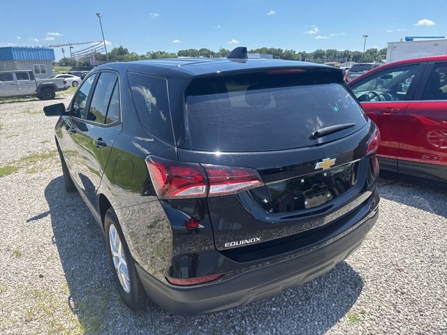 2023 Chevrolet Equinox LS photo 7