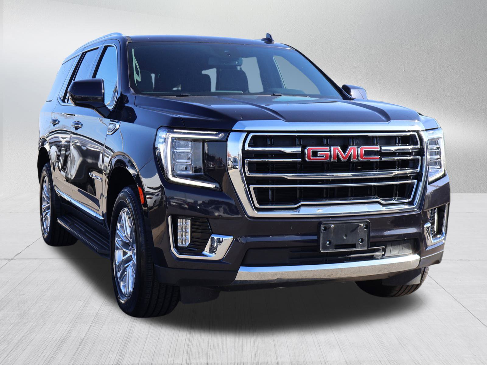 2024 GMC Yukon SLT's photo