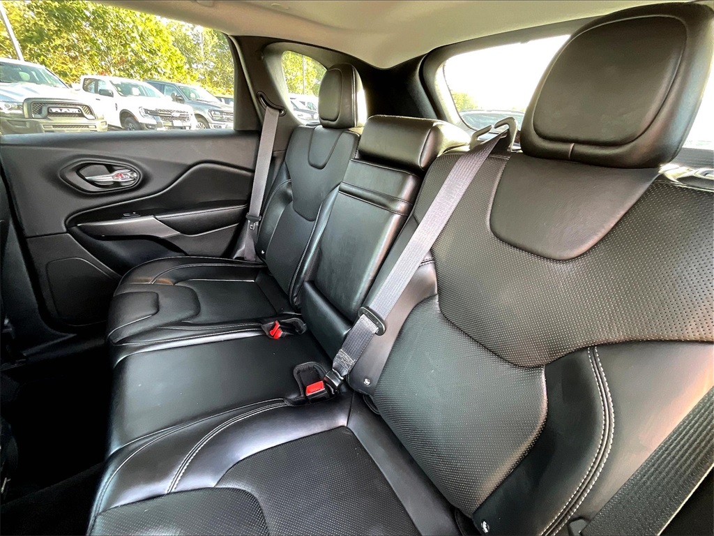 2019 Jeep Cherokee Limited photo 14