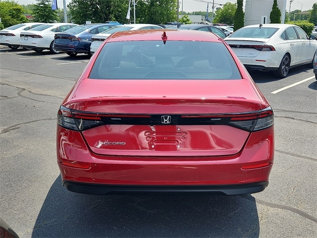 2024 Honda Accord 1.5T LX photo 5