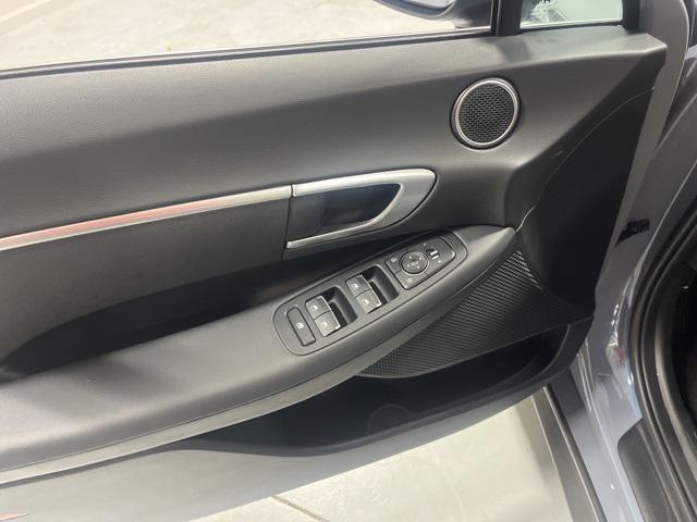 2026 Hyundai Sonata SE photo 6
