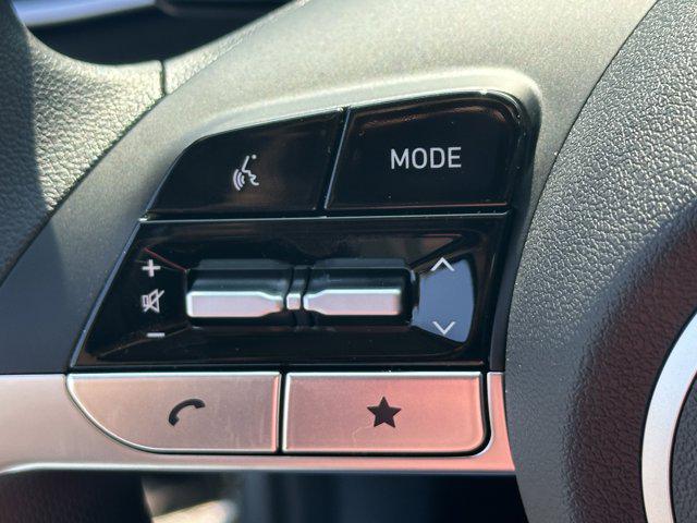 2025 Hyundai Elantra SE photo 22