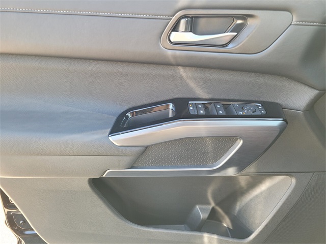 2025 Nissan Pathfinder SL photo 23
