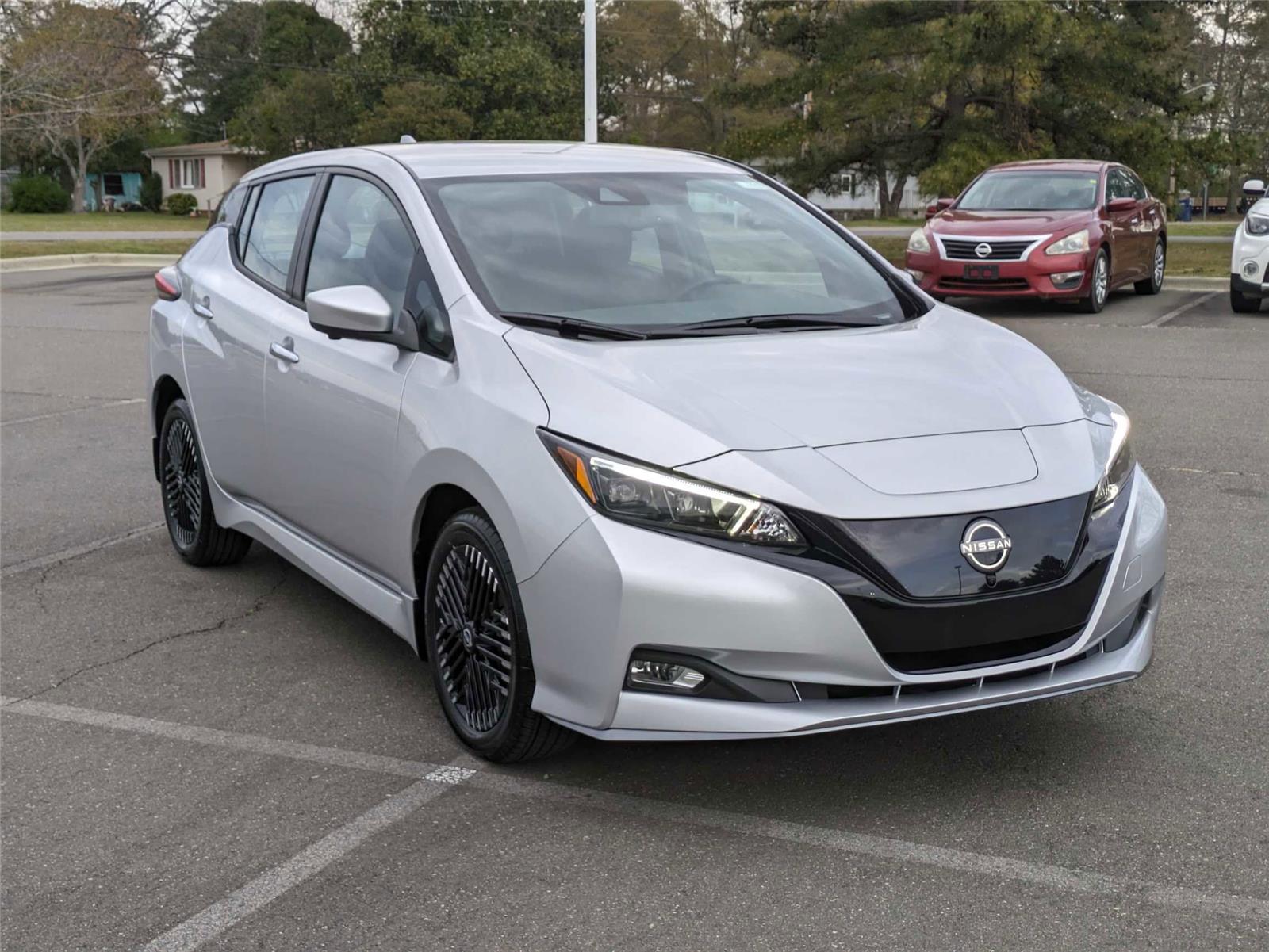 2024 Nissan Leaf SV Plus photo 2