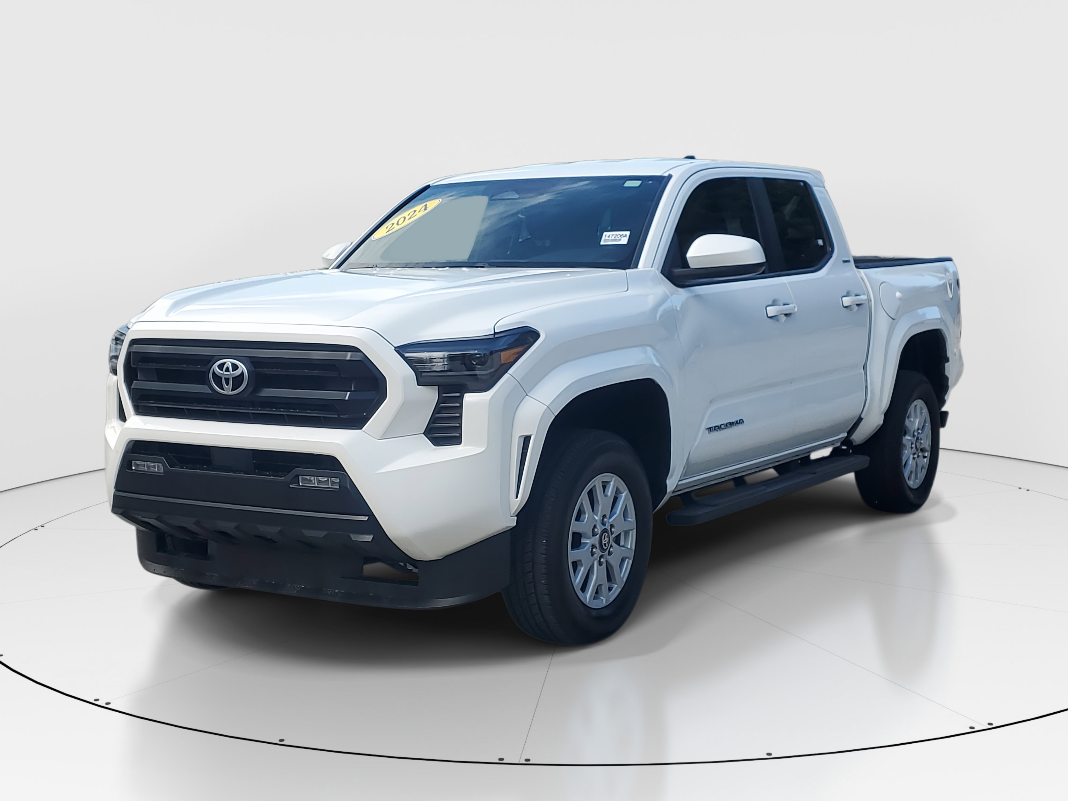 2024 Toyota Tacoma SR5 photo 4