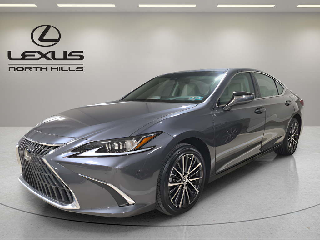 2025 Lexus ES 350's photo