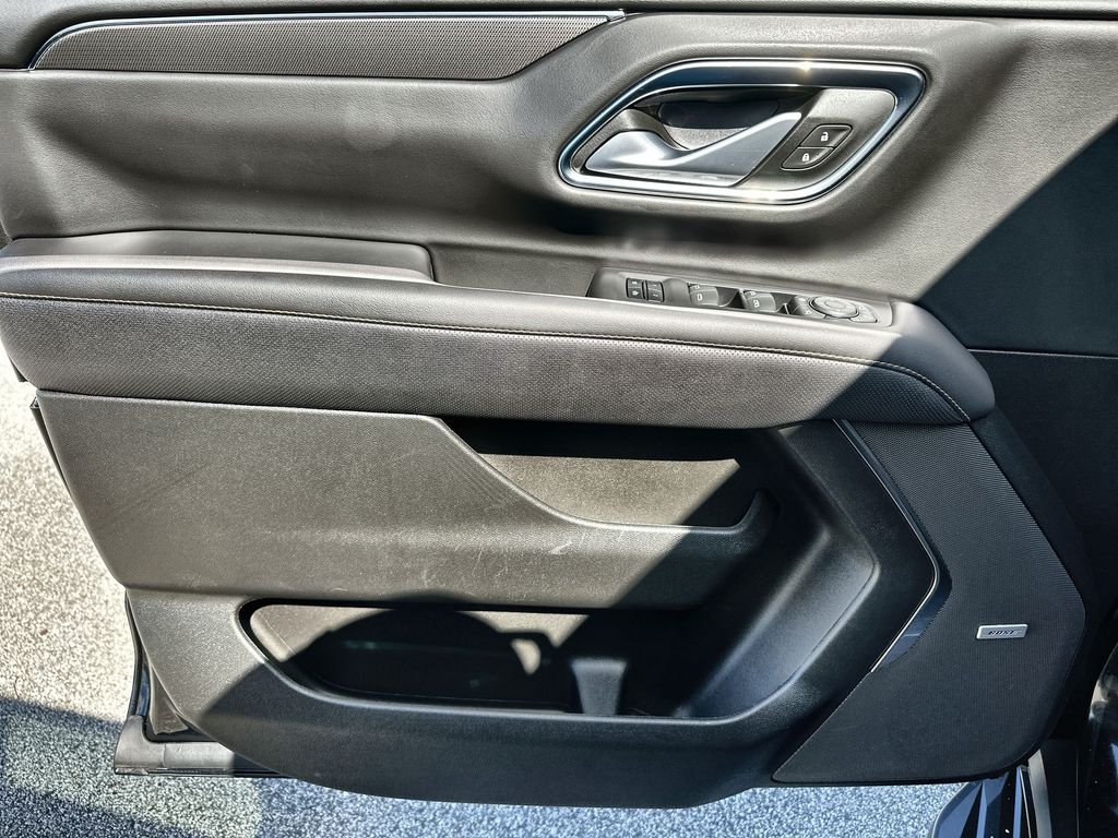 2024 Gmc Yukon AT4 photo 23