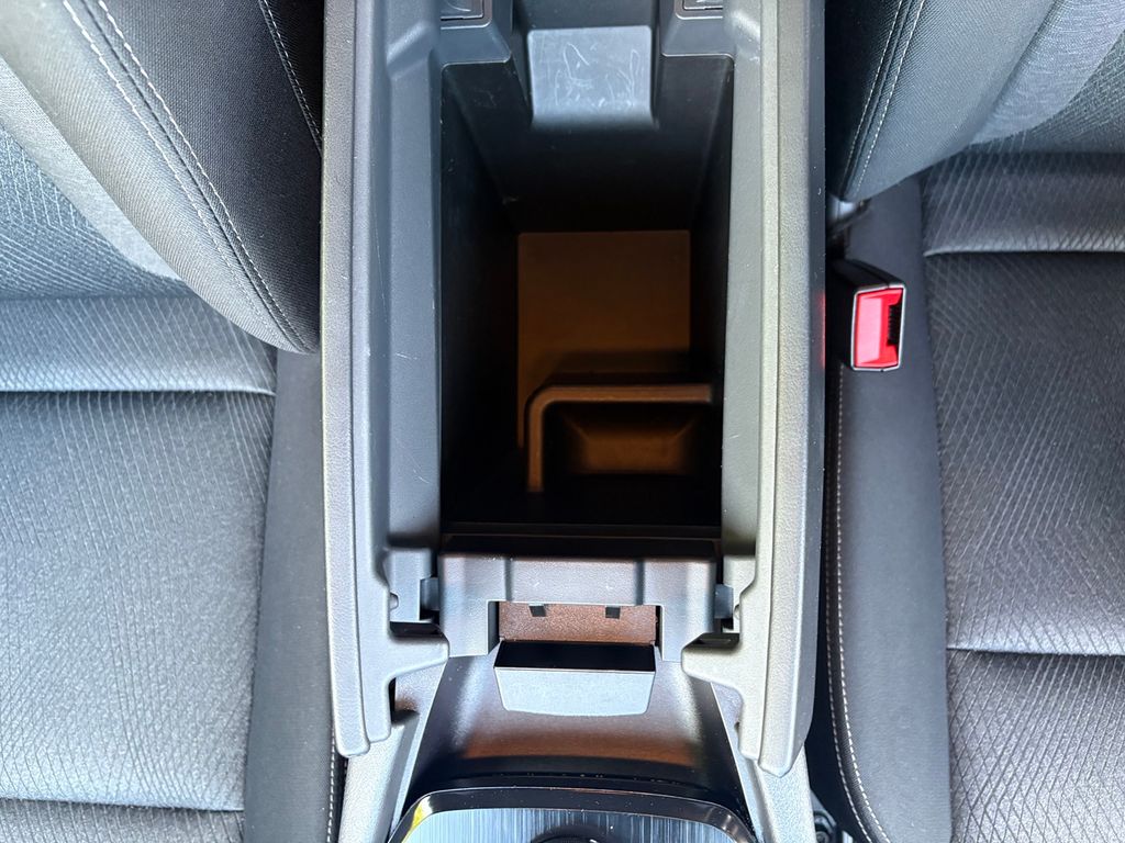 2024 Nissan Rogue SV photo 20