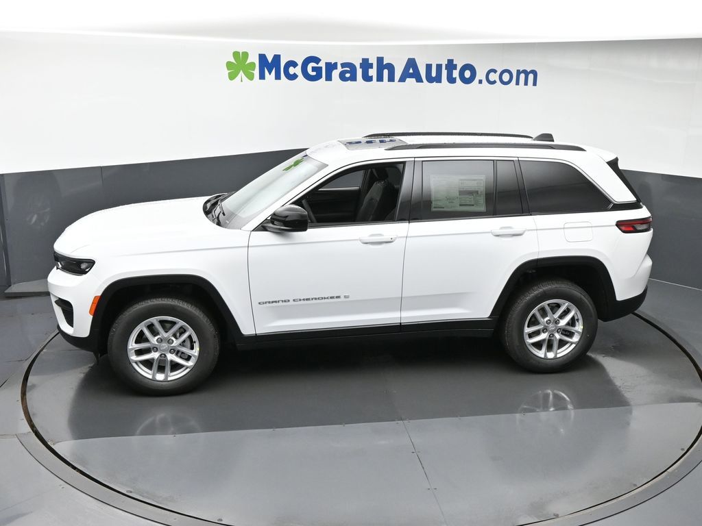 2025 Jeep Grand Cherokee Laredo X photo 18
