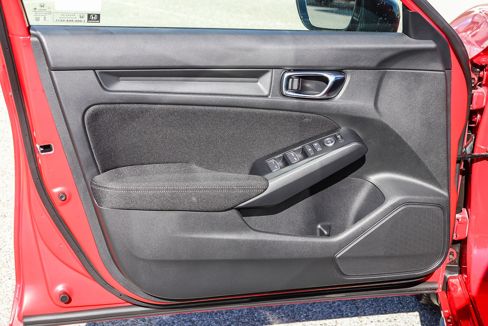 2025 Honda Civic Hatchback Sport photo 14