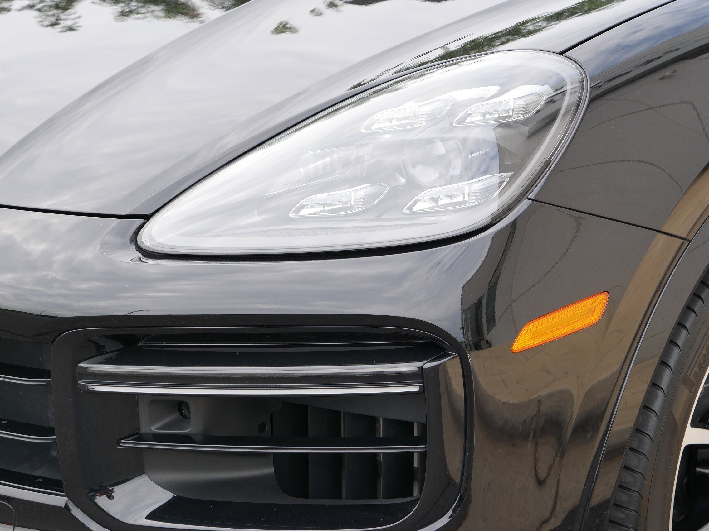 2020 Porsche Cayenne Turbo S E-Hybrid Coupe photo 16