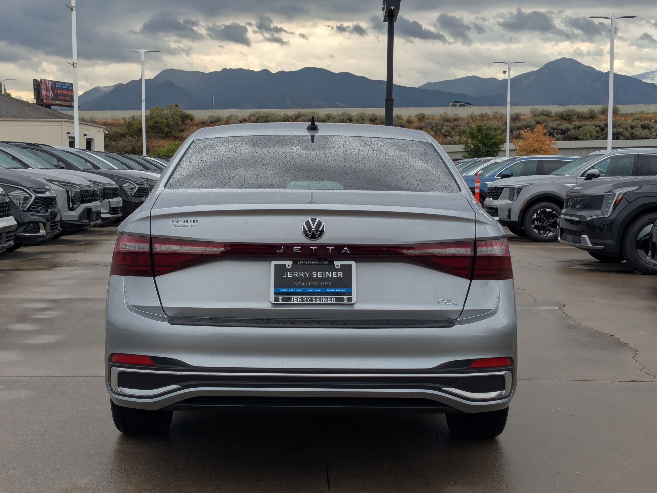 2025 Volkswagen Jetta SEL photo 4