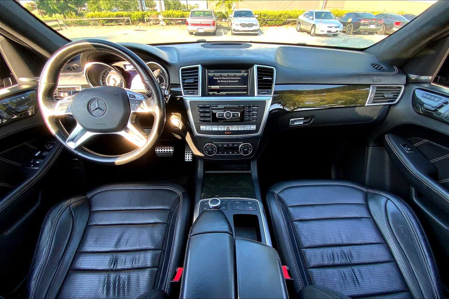 2015 Mercedes Benz ML 63 photo 12