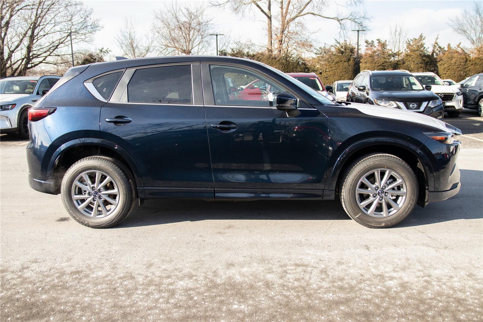 2025 Mazda CX-5 2.5 S Preferred photo 8