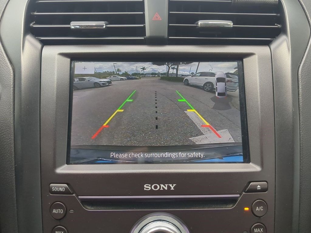 2020 Ford Fusion Titanium photo 20
