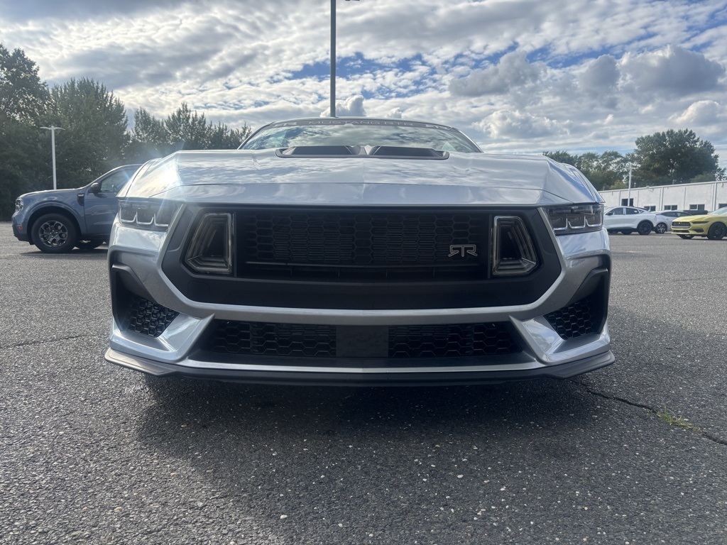 2024 Ford Mustang GT Premium photo 3