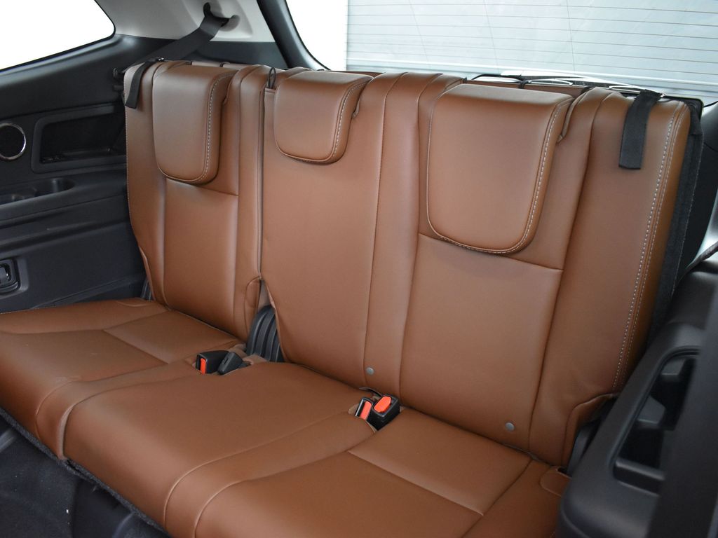 2025 Subaru Ascent Touring photo 18