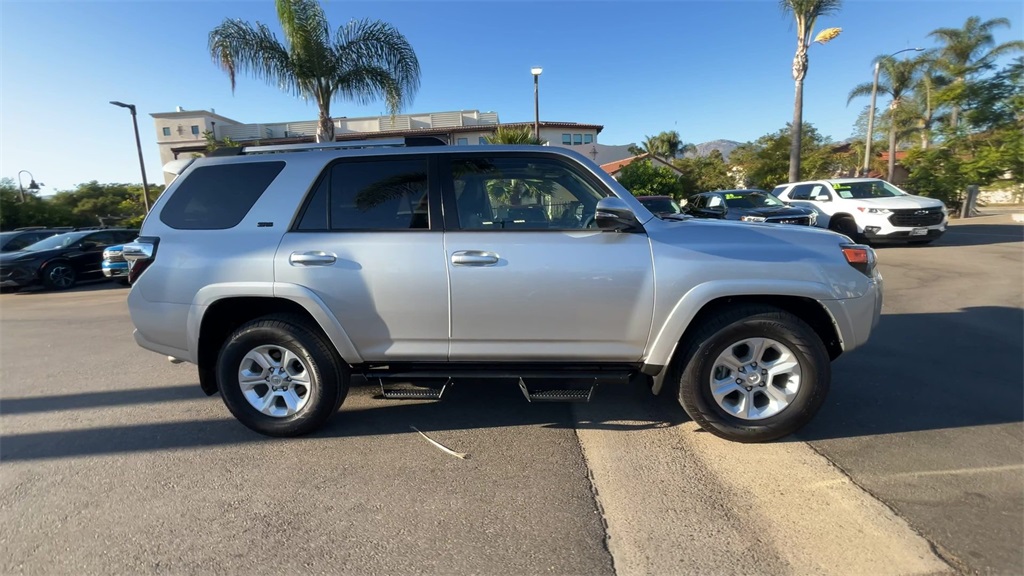 2022 Toyota 4Runner SR5 Premium photo 9