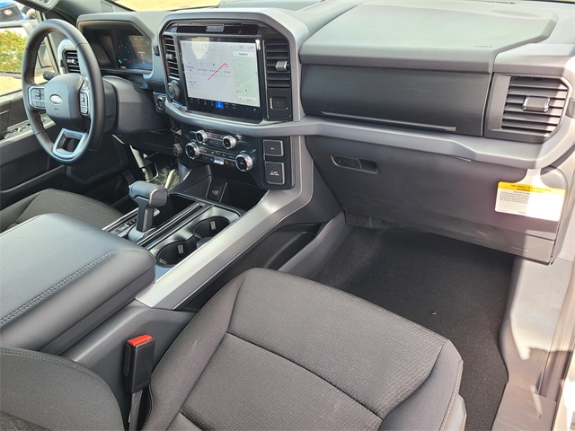 2025 Ford F-150 XLT photo 15