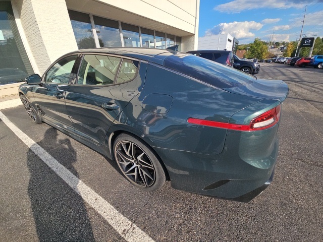 2022 Kia Stinger GT-Line photo 4