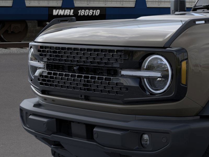 2025 Ford Bronco Outer Banks photo 16