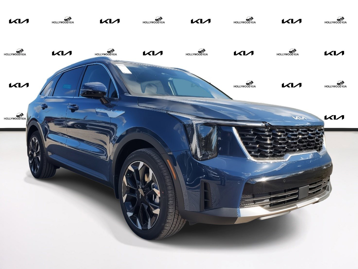 2025 Kia Sorento EX photo 2
