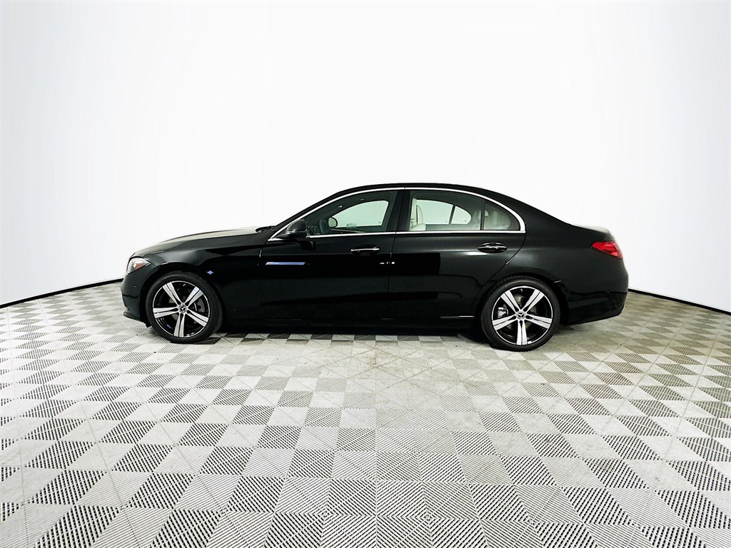 2025 Mercedes Benz C 300 4MATIC photo 4