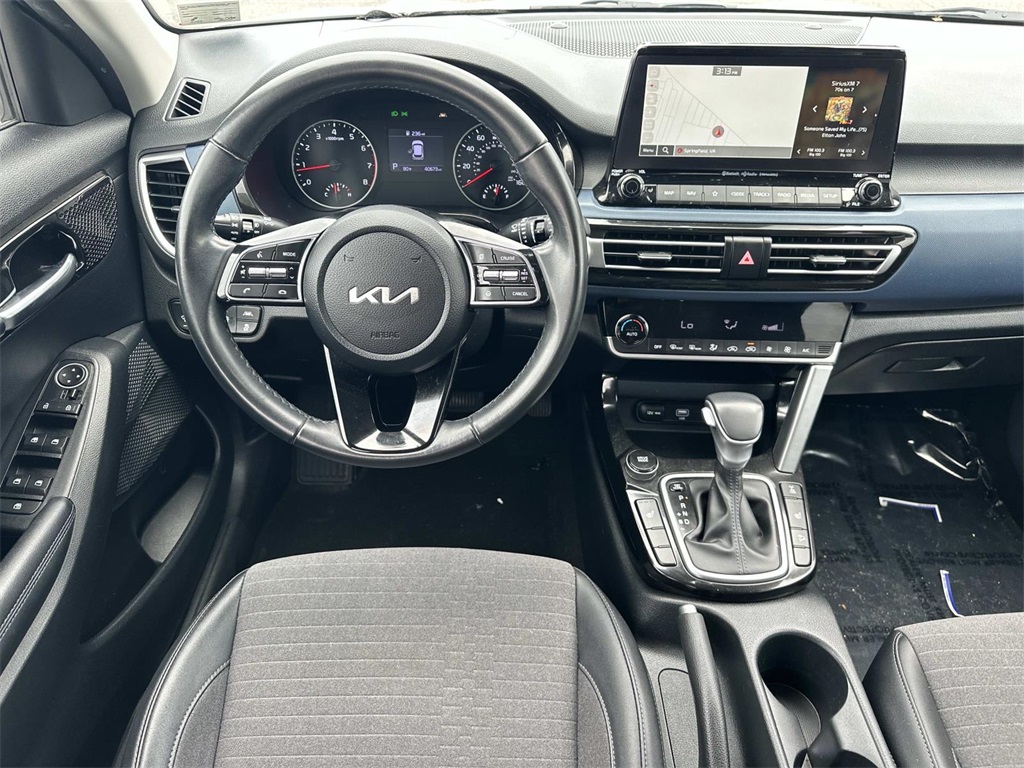2023 Kia Seltos S photo 15