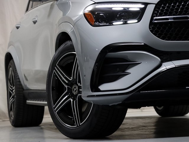 2026 Mercedes Benz GLE 450 4MATIC photo 2