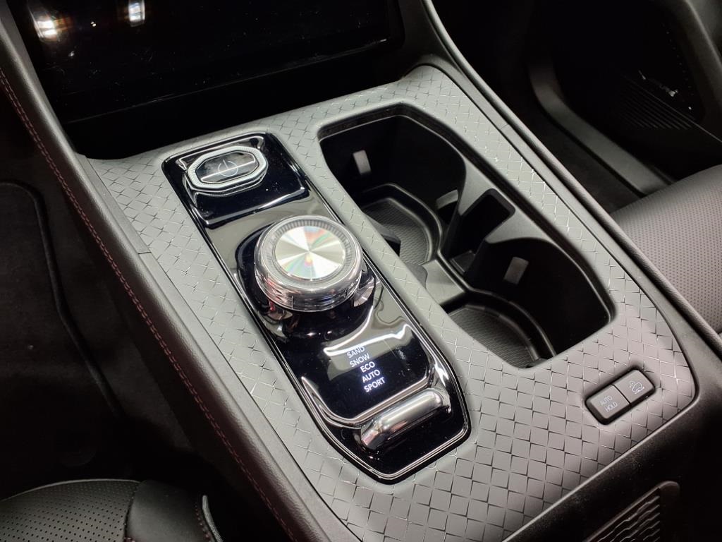 2025 Jeep Wagoneer S Limited photo 14