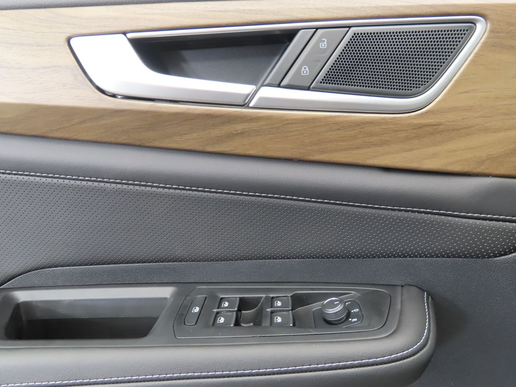 2026 Volkswagen Atlas SE Technology photo 22
