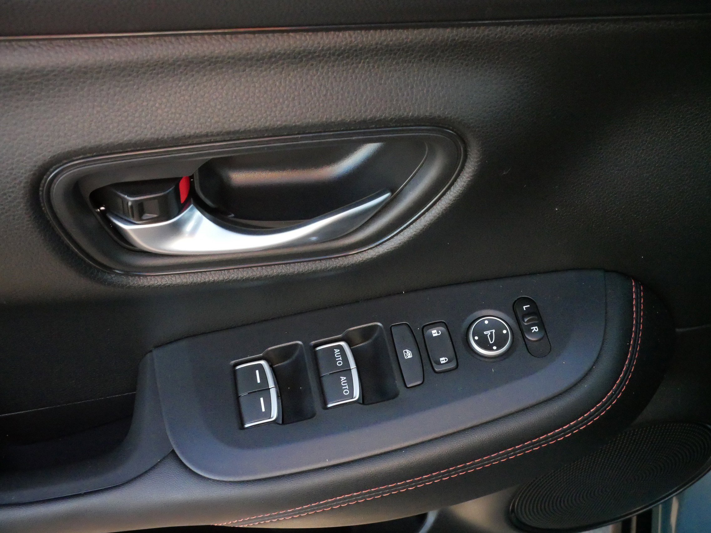 2024 Honda HR-V Sport photo 18