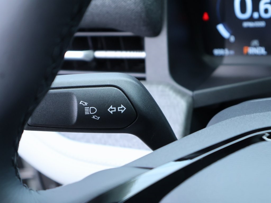 2025 Ford Explorer Platinum photo 32