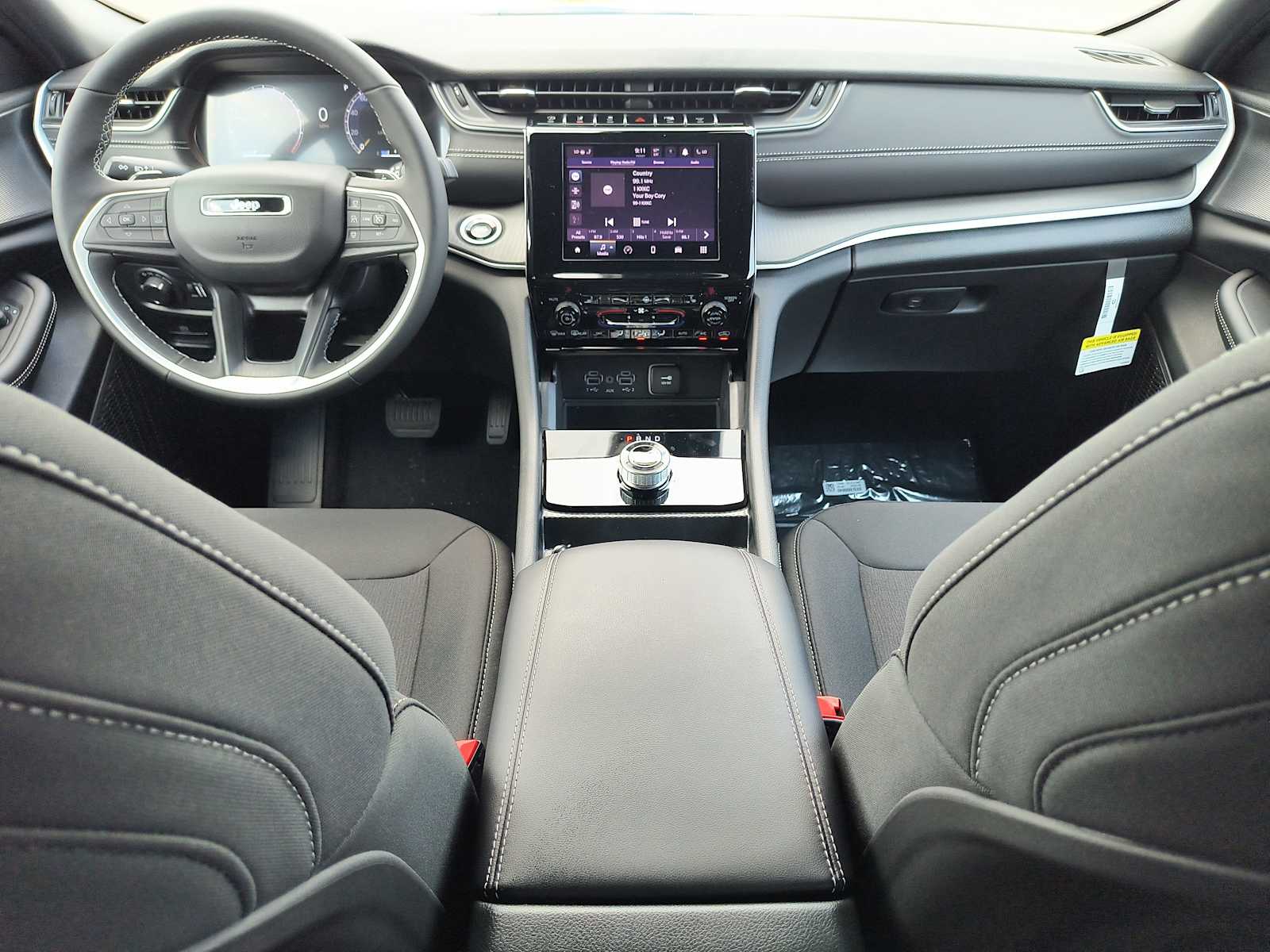 2025 Jeep Grand Cherokee Laredo X photo 9