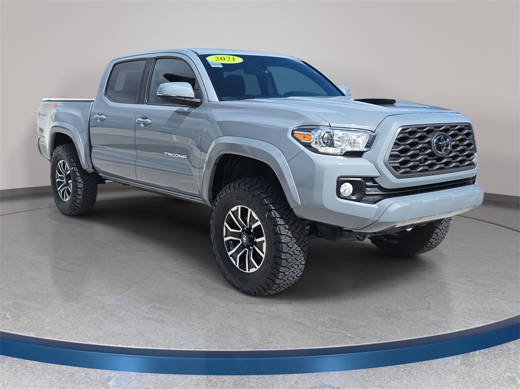 2021 Toyota Tacoma TRD Sport photo 3