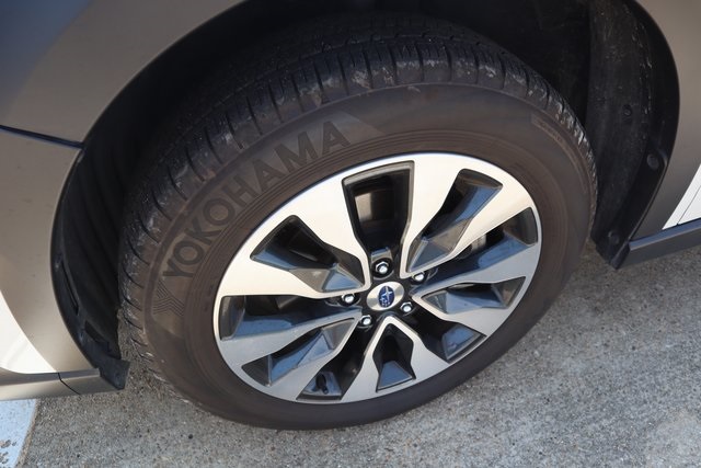 2023 Subaru Outback Touring XT photo 4