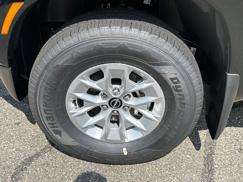 2025 Nissan Frontier S photo 7
