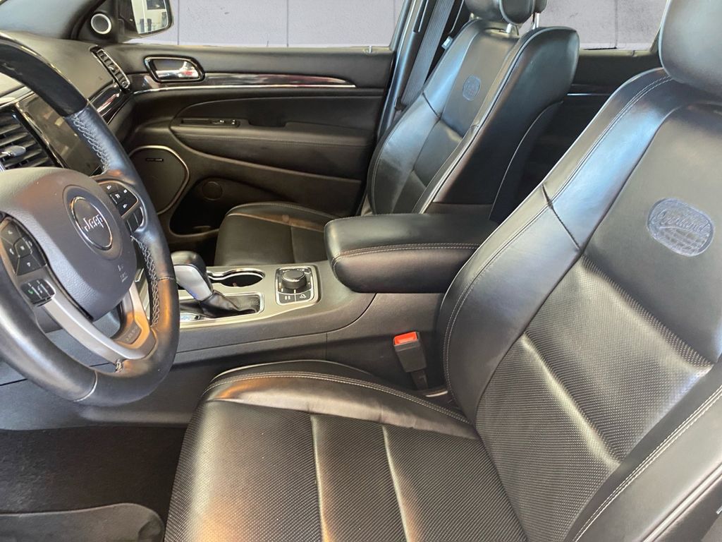 2020 Jeep Grand Cherokee Overland photo 6
