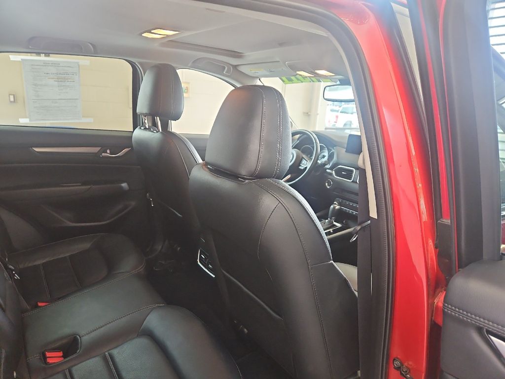 2024 Mazda CX-5 2.5 S Preferred photo 9